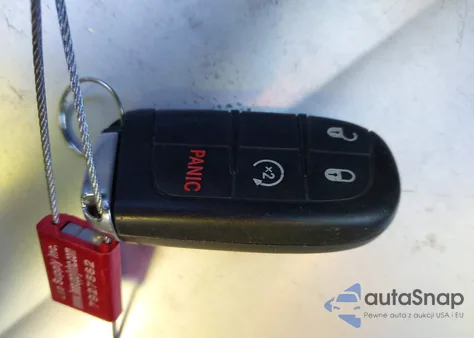 2015 Jeep Grand Cherokee Laredo z USA, uszkodzony, nr VIN 1C4RJEAG7FC669645